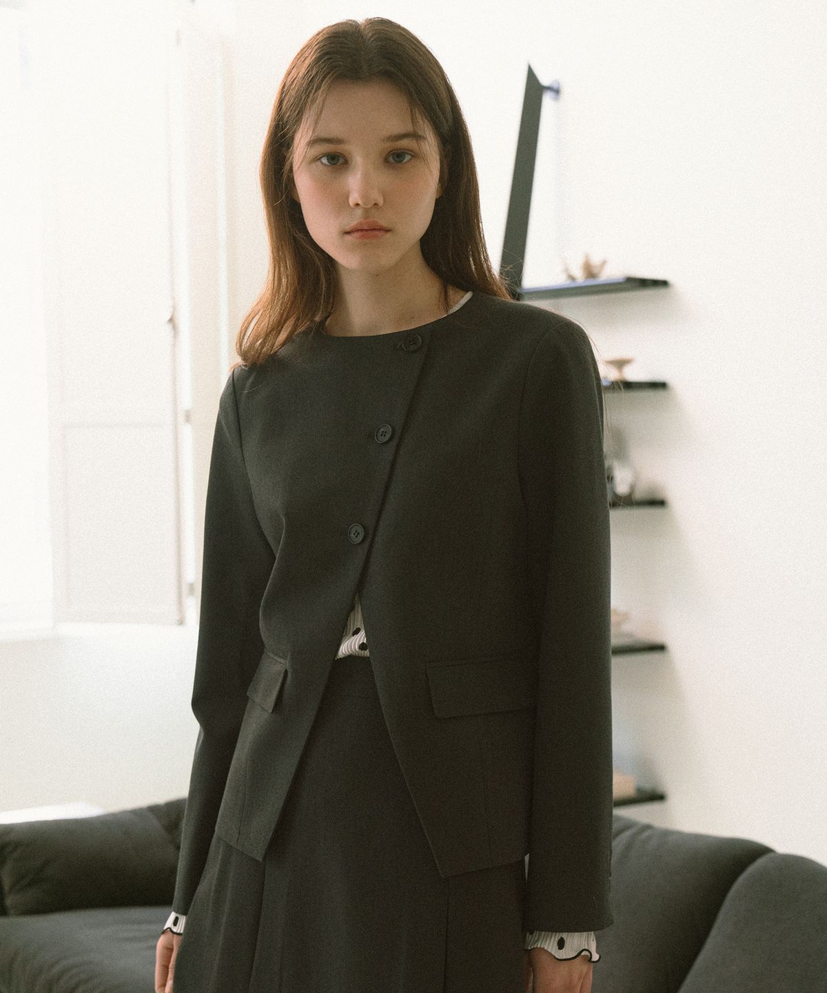 엽페(YUPPE) 다이애그널 자켓_차콜