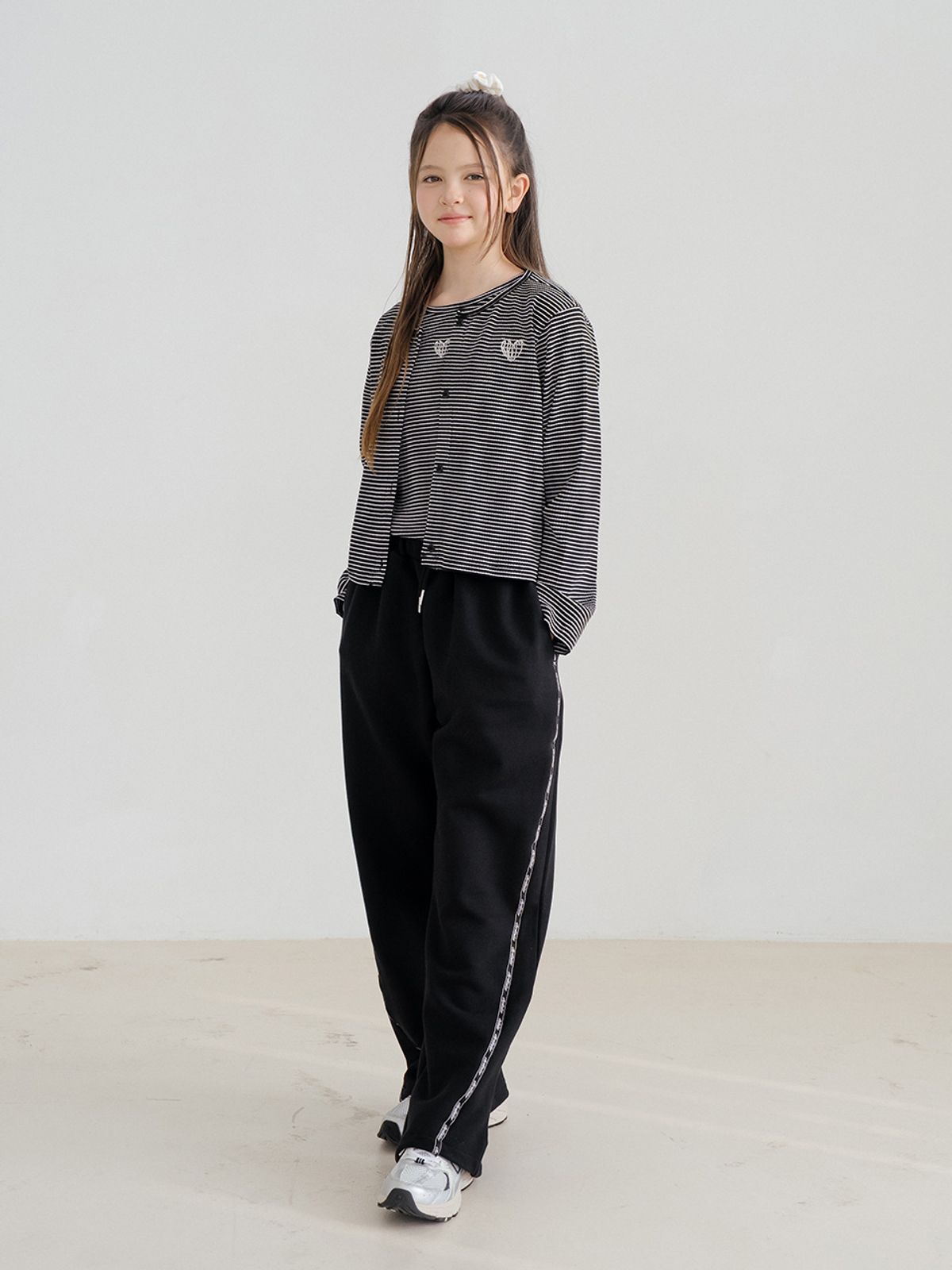 브렛테일러(BRETTAILOR) 모노 스트라이프 가디건