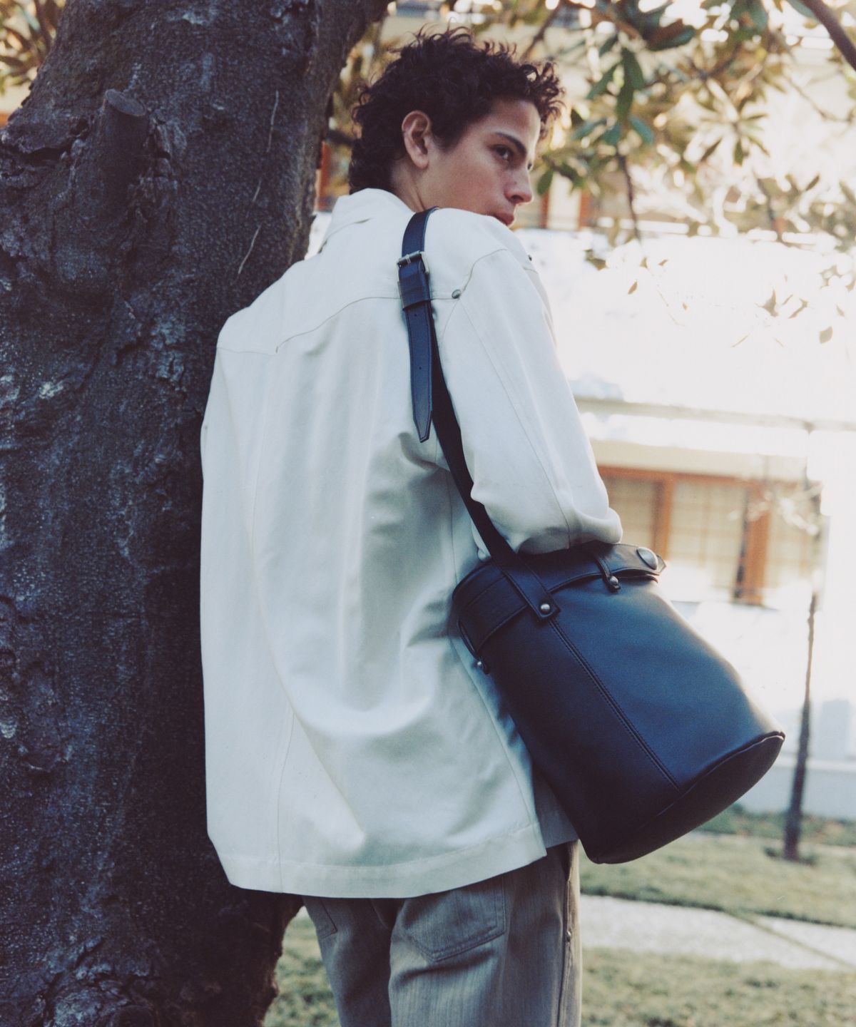 문선 아카이브(MOONSUN ARCHIVE) Bold Stud Belt Bucket Bag / BLACK
