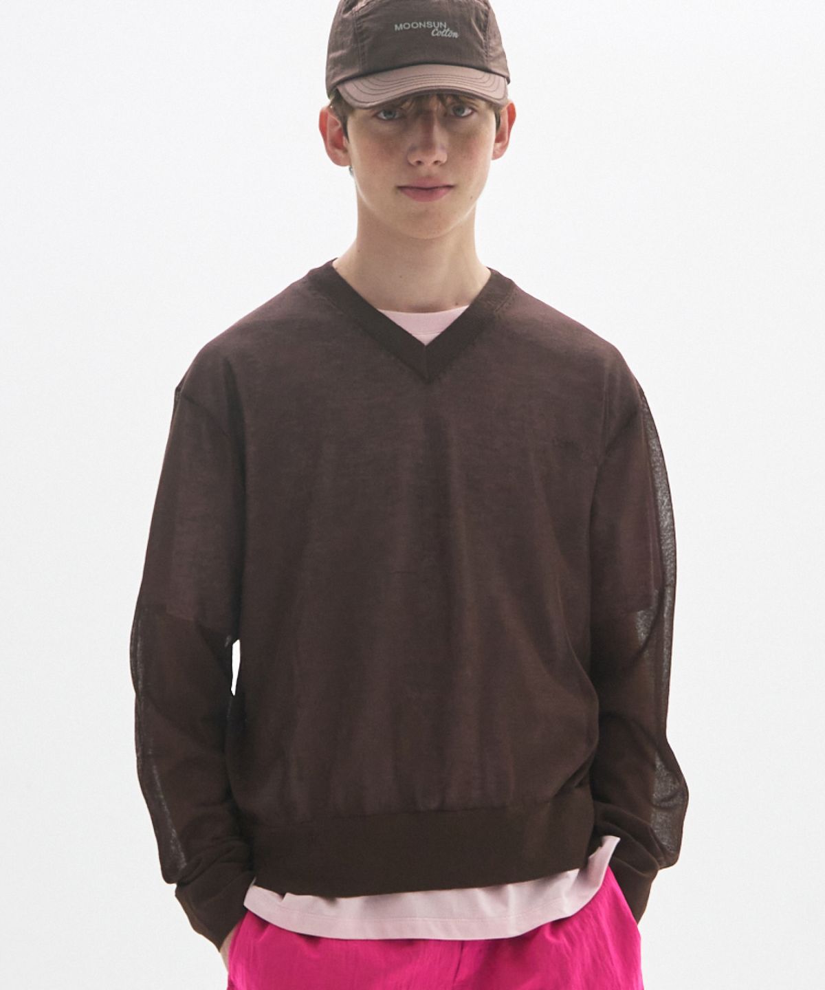 문선 아카이브(MOONSUN ARCHIVE) M.C UNISEX, Logo Sheer V Neck Knit / BROWN