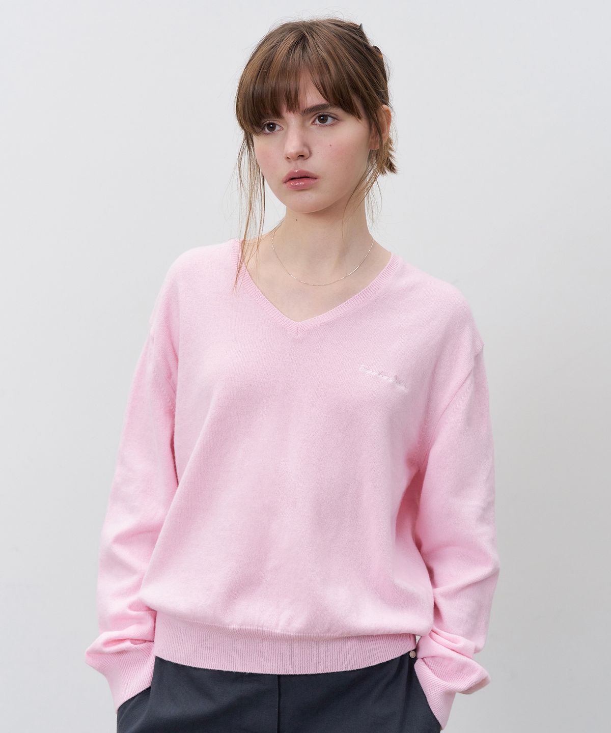 썸웨어버터(SOMEWHEREBUTTER) Roe V-Neck Knit - Light Pink