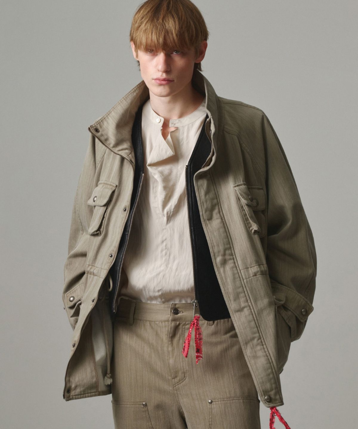 문선 아카이브(MOONSUN ARCHIVE) UNISEX, Oversized Bold Stud Detail Field Jacket / BEIGE