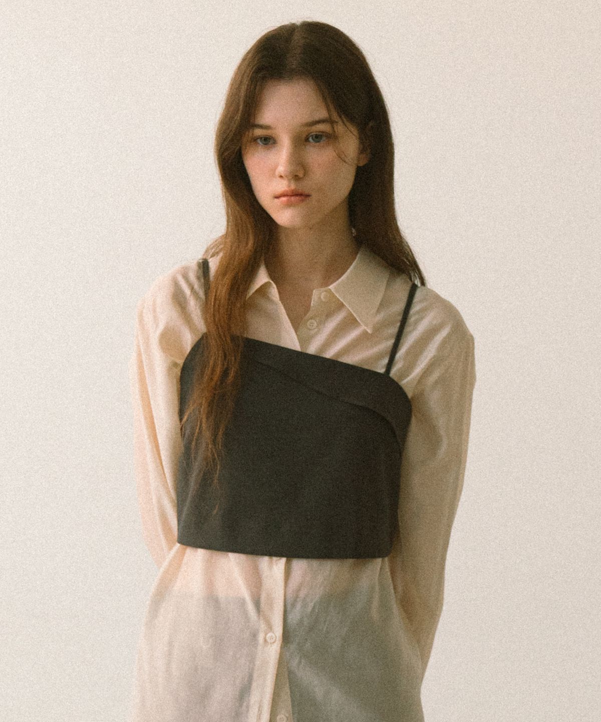엽페(YUPPE) 레이어드 뷔스티에 탑_차콜
