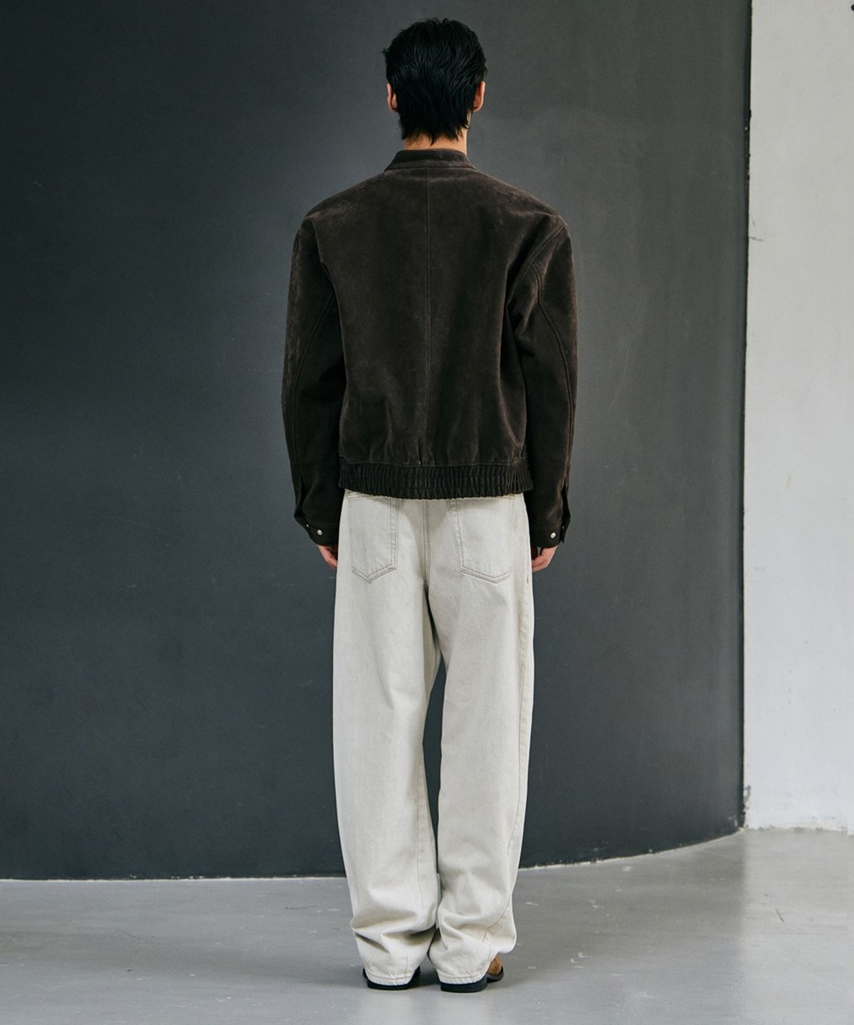 무드인사이드(MOOD INSIDE) 패널드 하이 스웨이드 바이커 자켓_Brown