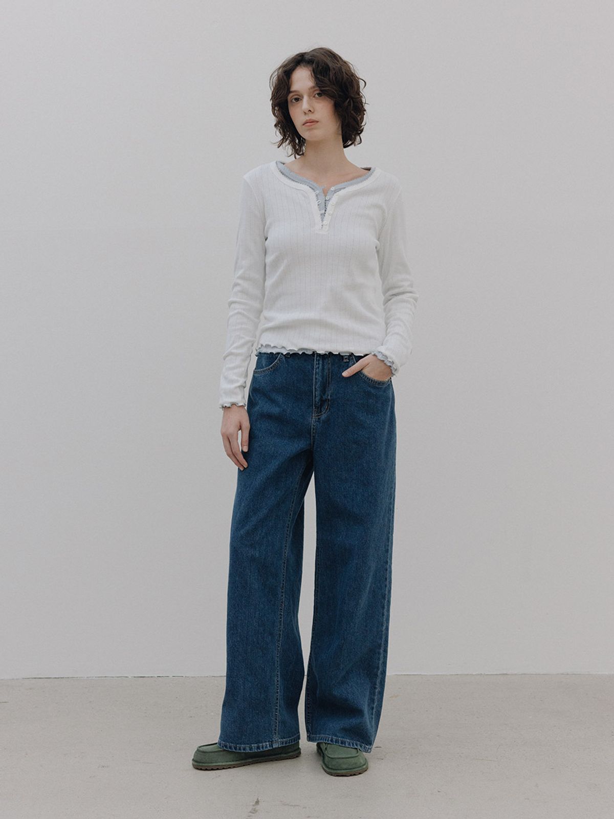 헌치(HUNCH) Loose Fit Semi Wide Blue Jeans