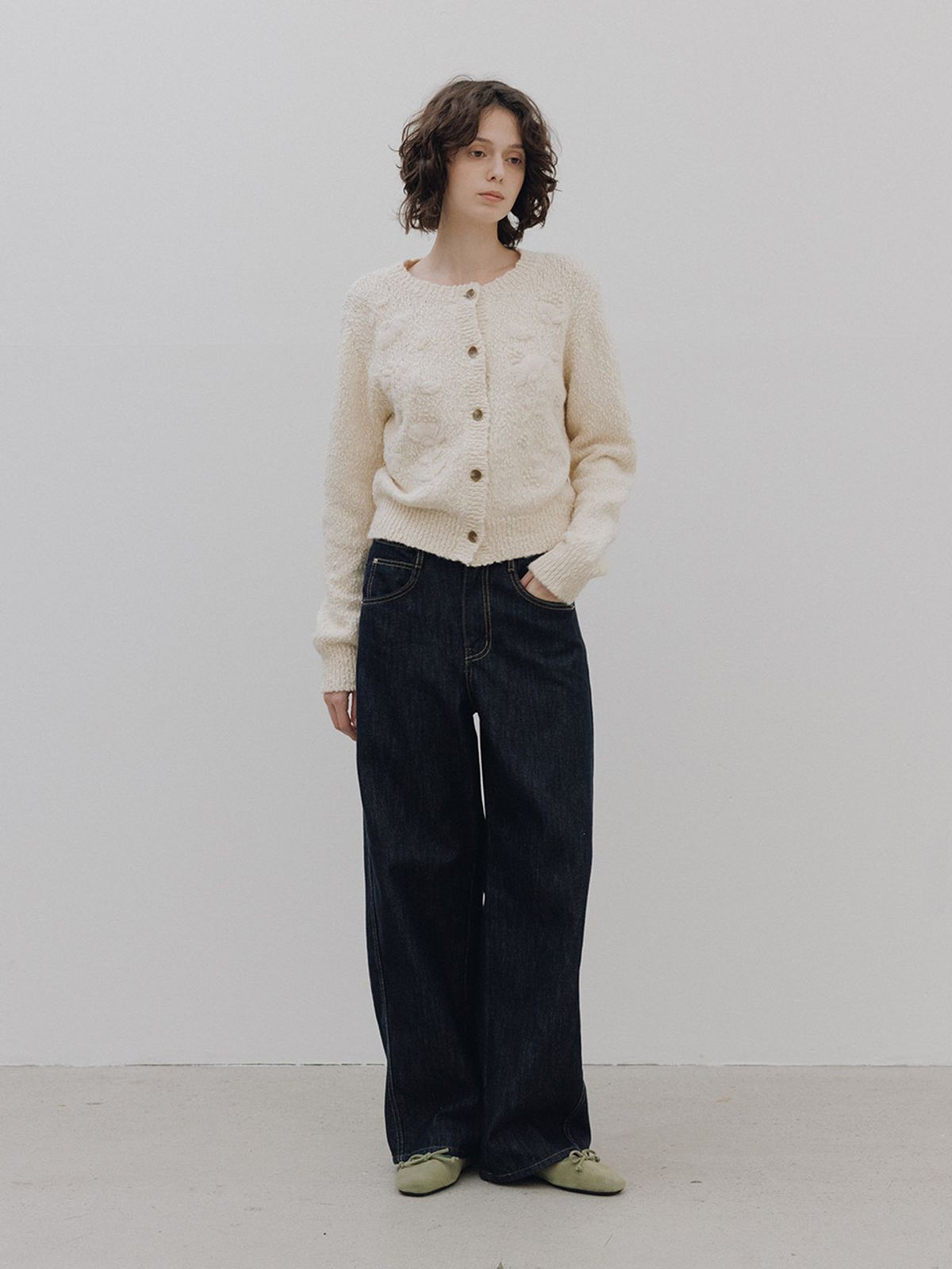 헌치(HUNCH) Flower Cropped Cardigan