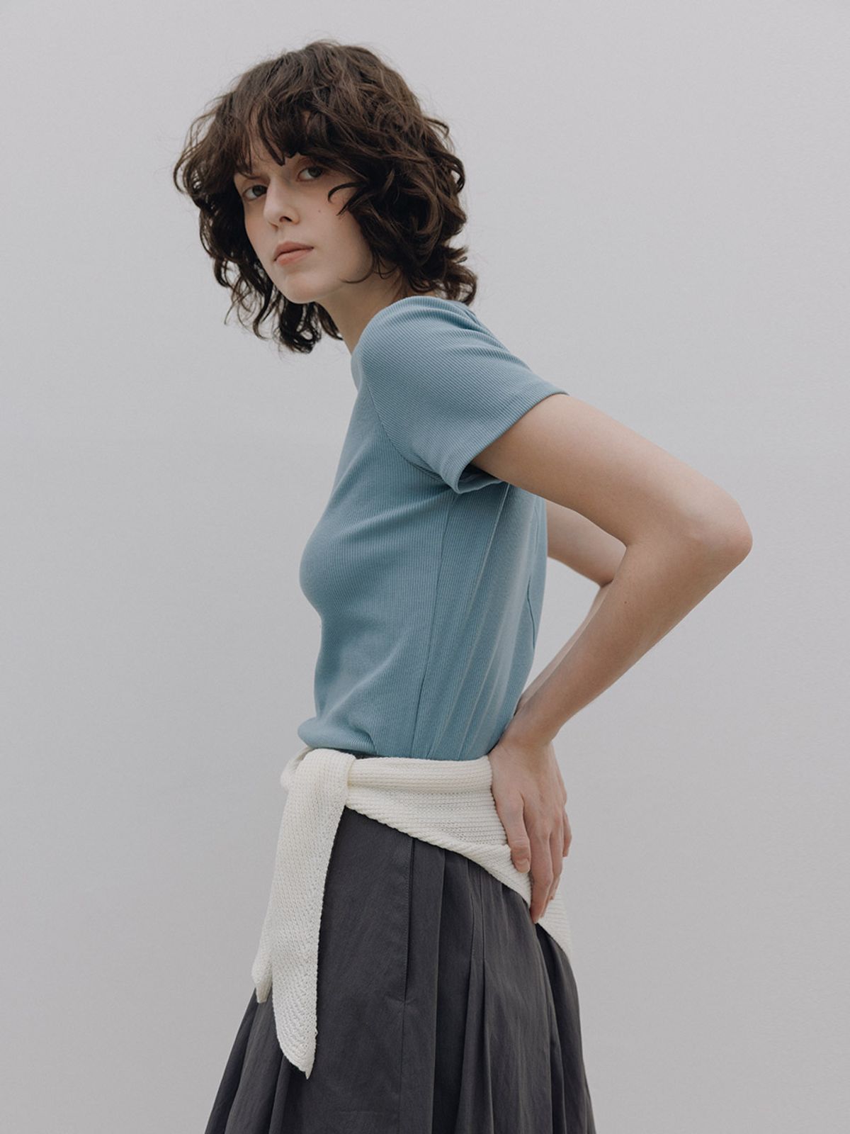 헌치(HUNCH) Ribbed Incision Slim Tee (3color)