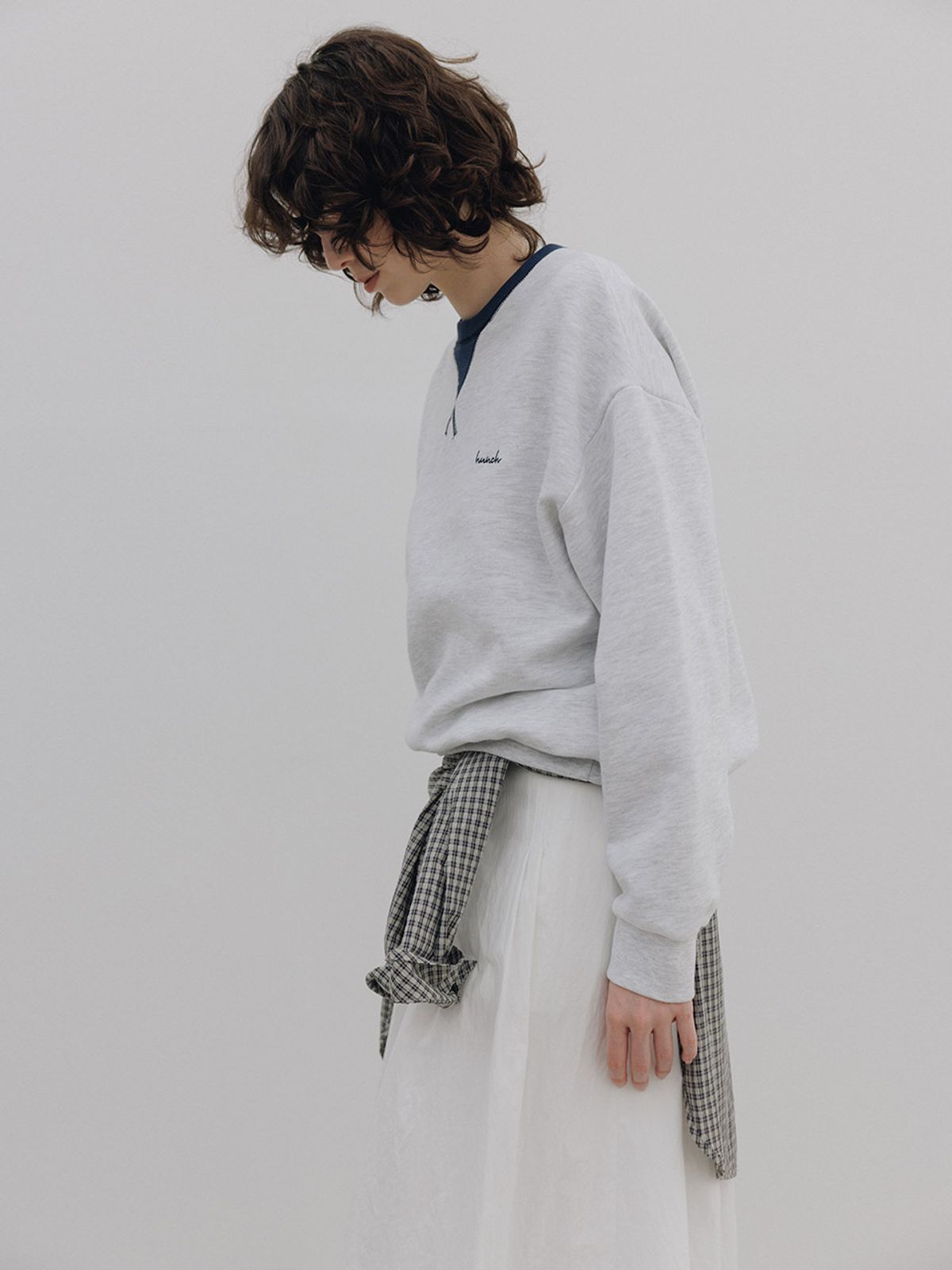 헌치(HUNCH) Coloring Details Sweatshirt