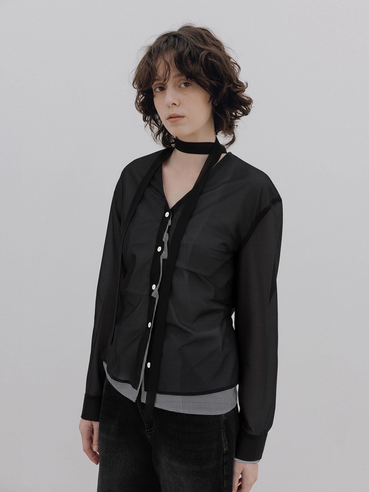 헌치(HUNCH) Sheer Mesh Layered Tie Blouse (2color)