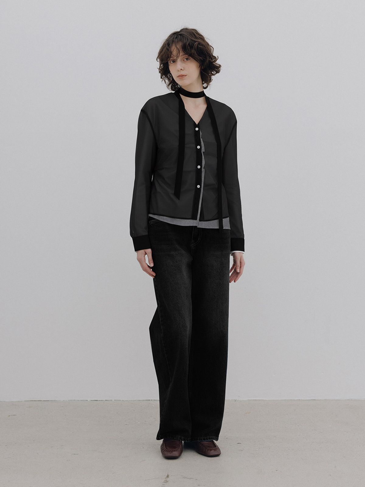 헌치(HUNCH) Sheer Mesh Layered Tie Blouse (2color)
