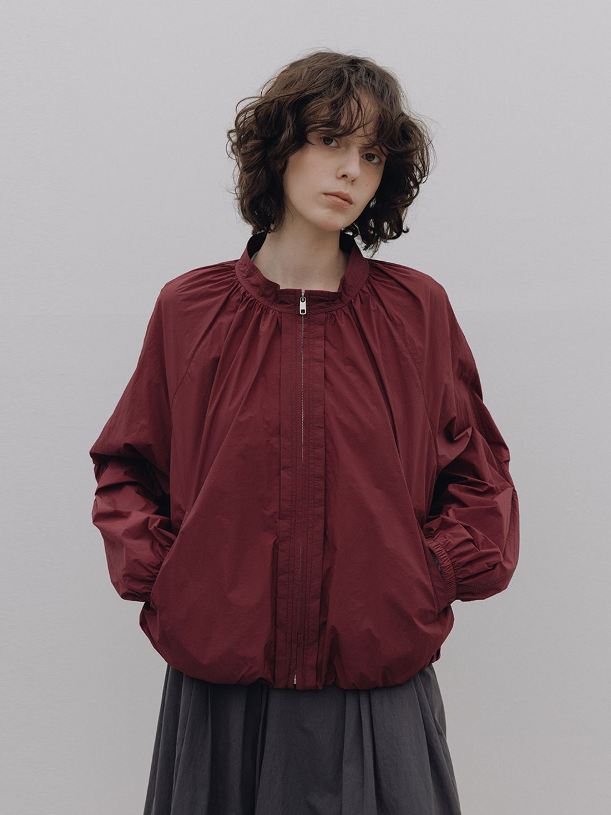 헌치(HUNCH) Shirred Blouson Jumper (2color)