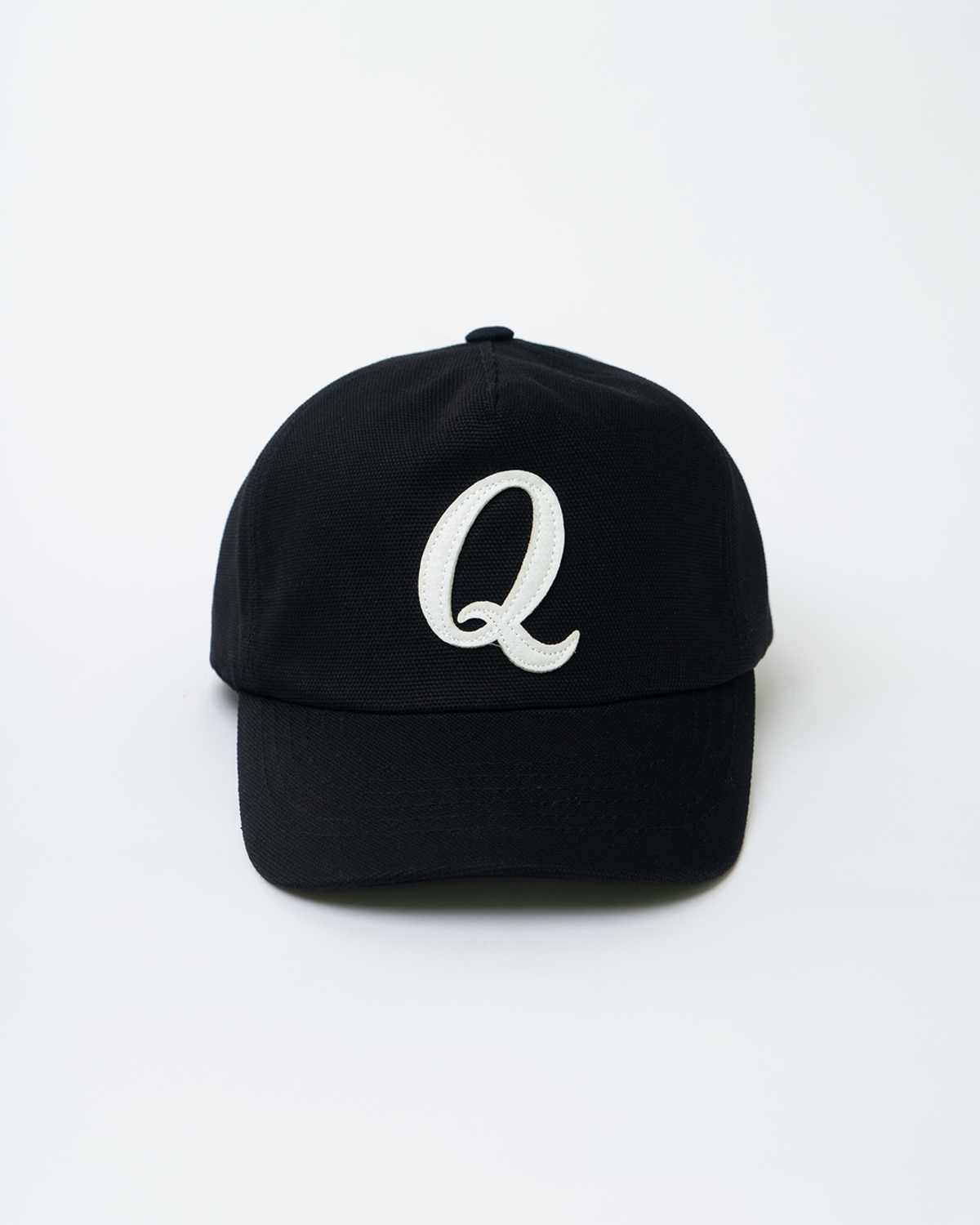 올디컬뉴(OLDEQUANEW) 큐로고 핏캡 블랙