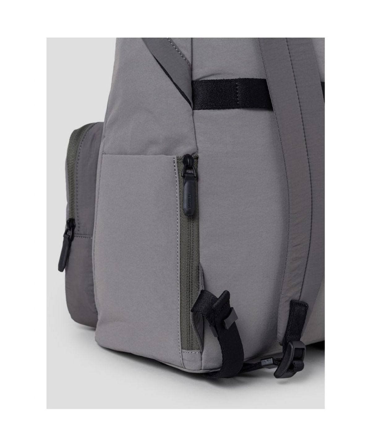 빈폴 액세서리(BEANPOLE ACCESSORY) 케이프 백팩  그레이
