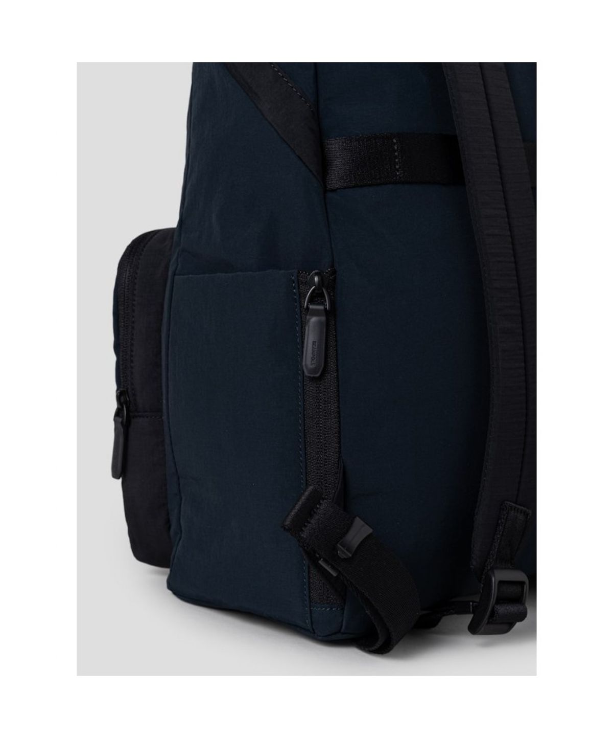 빈폴 액세서리(BEANPOLE ACCESSORY) 케이프 백팩  네이비