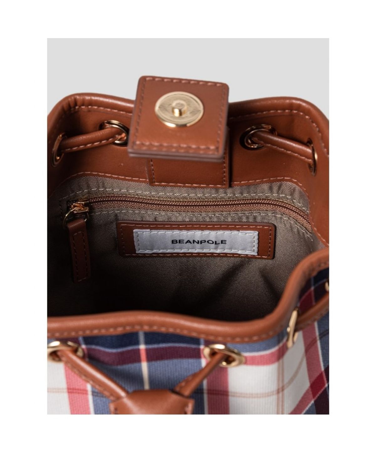빈폴 액세서리(BEANPOLE ACCESSORY) 코어체크 PVC 드로우스트링백  레드