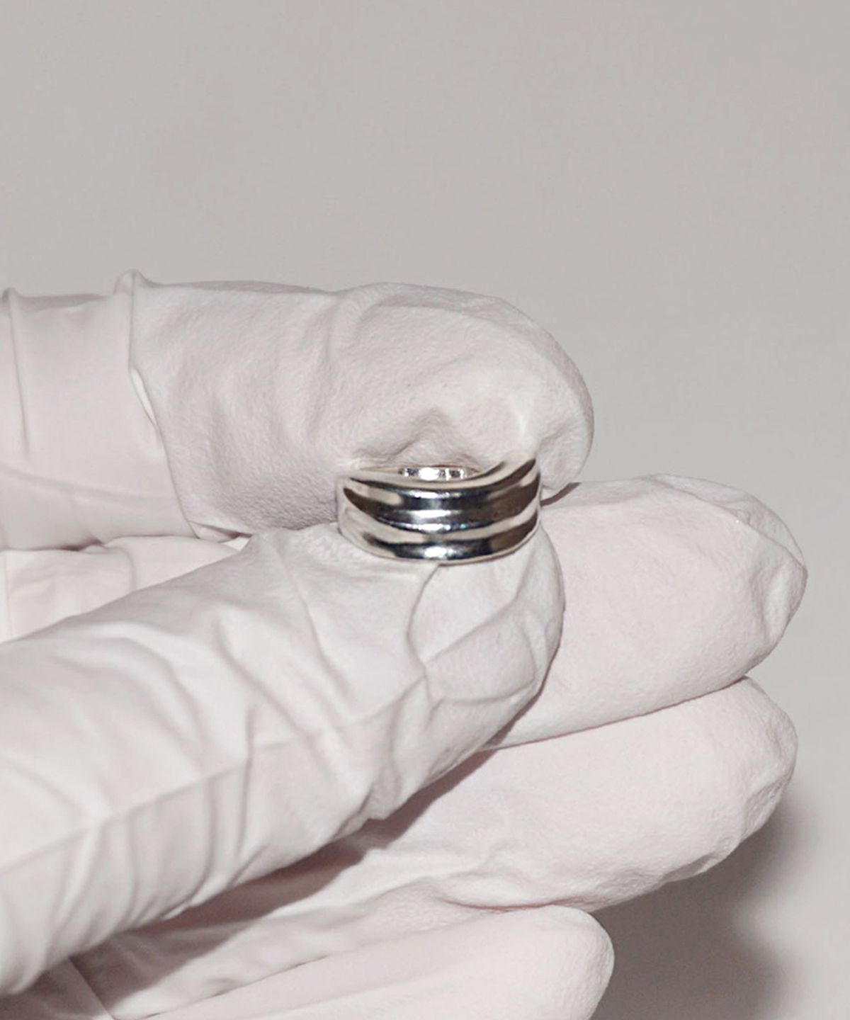 시에가하우스(SIEGA HOUSE) LAYERED FOLD MINI EARCUFF (SILVER)