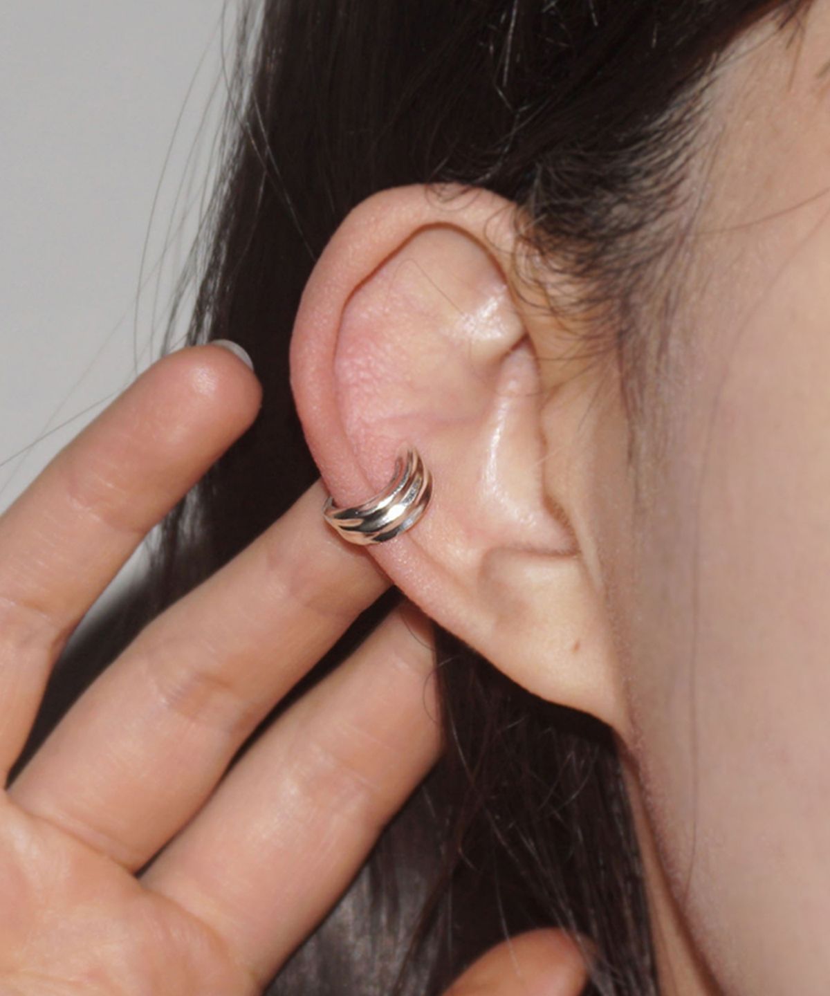 시에가하우스(SIEGA HOUSE) LAYERED FOLD MINI EARCUFF (SILVER)