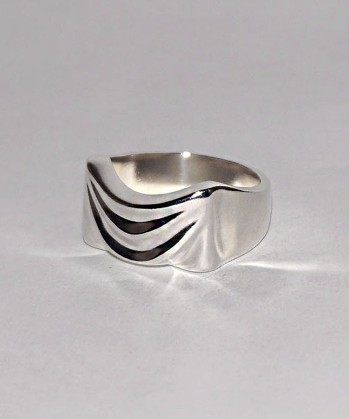 시에가하우스(SIEGA HOUSE) DIAPER FOLD RING (GLOSSY)