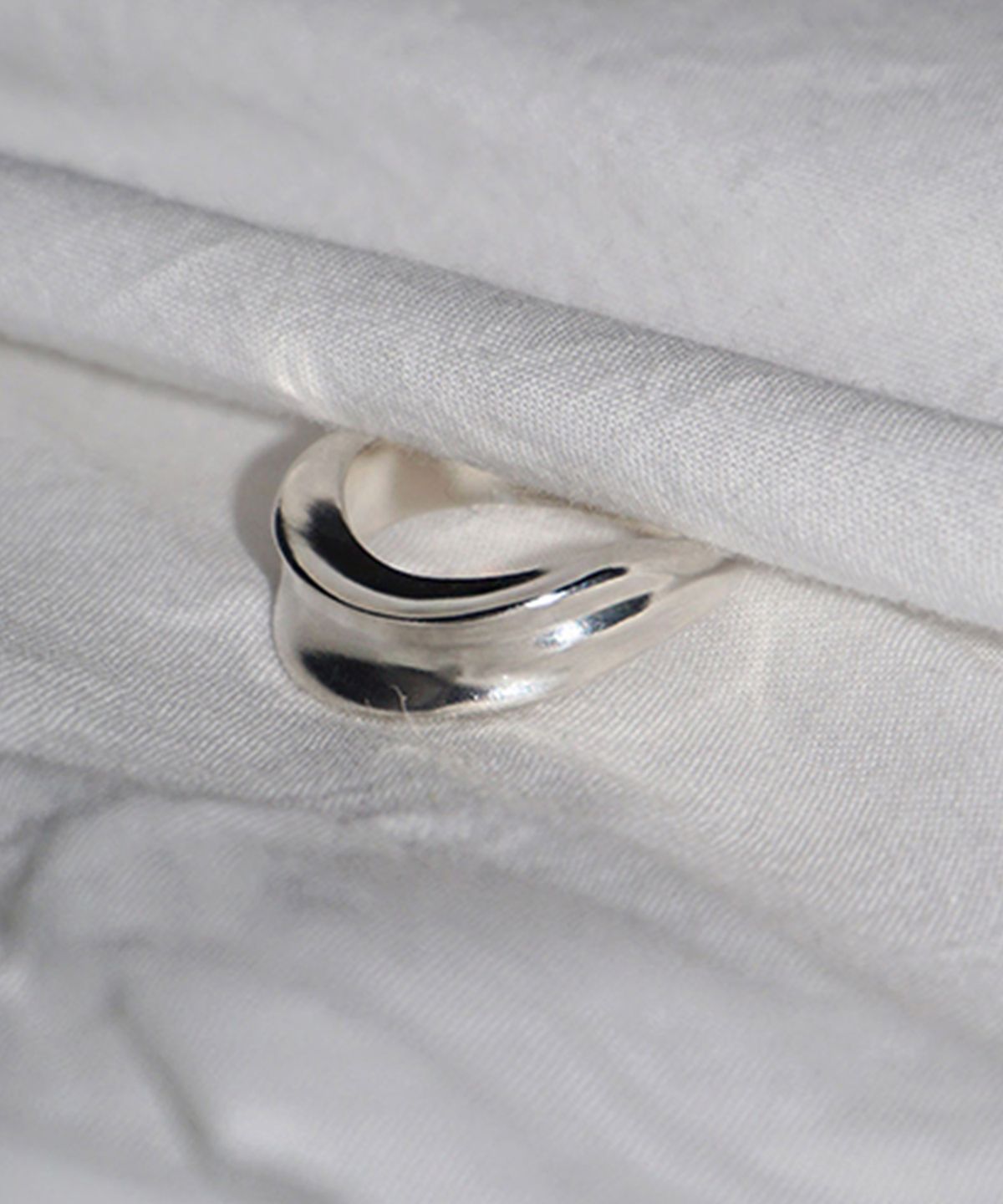 시에가하우스(SIEGA HOUSE) 2-LAYERED FOLD RING (GLOSSY- SILVER)