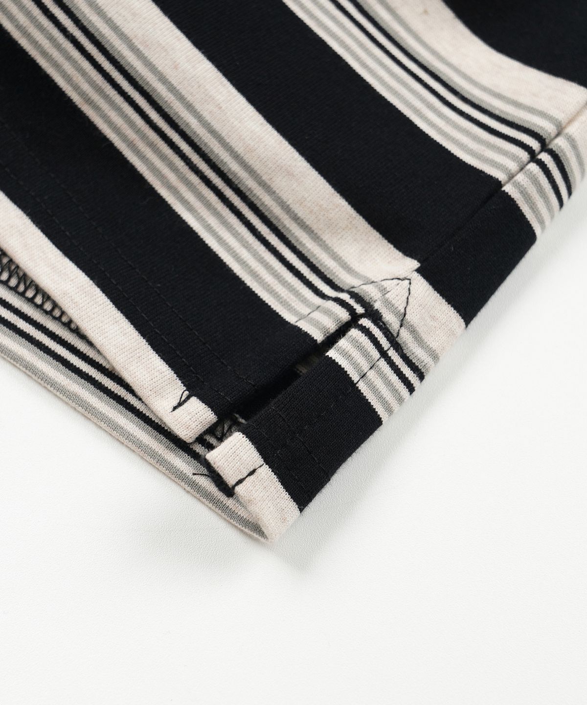 프리즘웍스(FRIZMWORKS) BLOCK STRIPE LONG SLEEVE TEE _ BLACK
