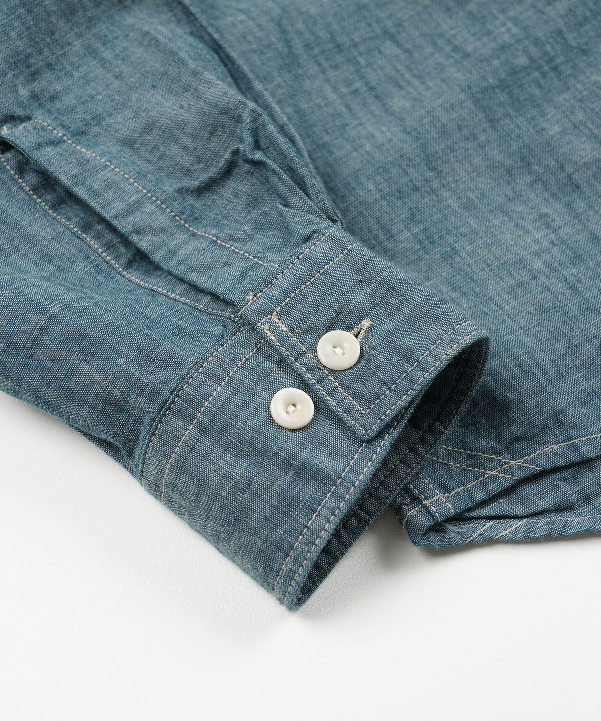 프리즘웍스(FRIZMWORKS) KUROKI CHAMBRAY WORK SHIRT _ WASHED BLUE