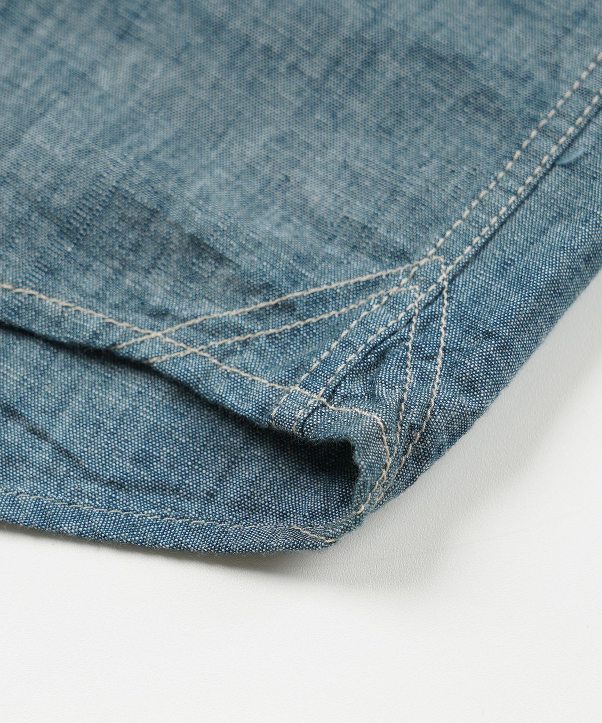 프리즘웍스(FRIZMWORKS) KUROKI CHAMBRAY WORK SHIRT _ WASHED BLUE