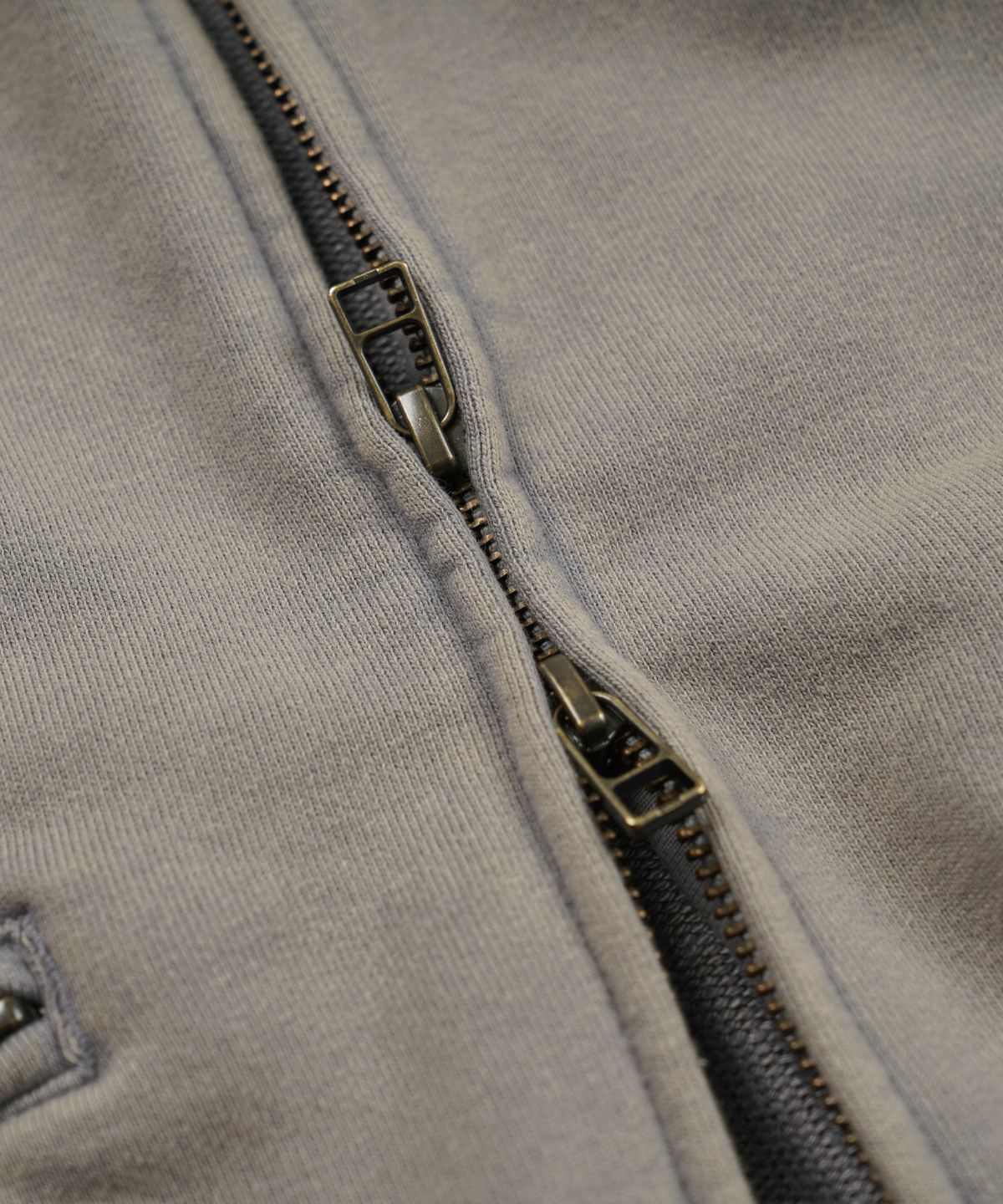 프리즘웍스(FRIZMWORKS) VINTAGE DYEING FULL ZIP SWEAT _ VINTAGE GRAY