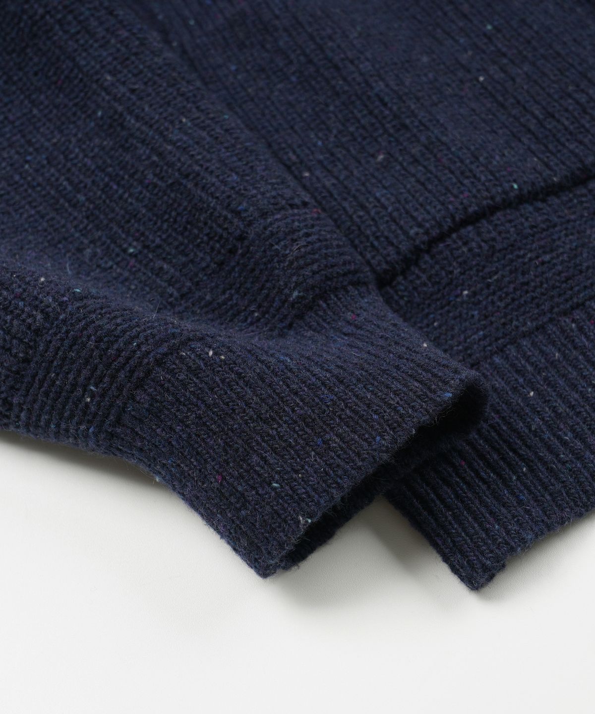 프리즘웍스(FRIZMWORKS) BOCACI WOOL ROUND CARDIGAN _ NAVY