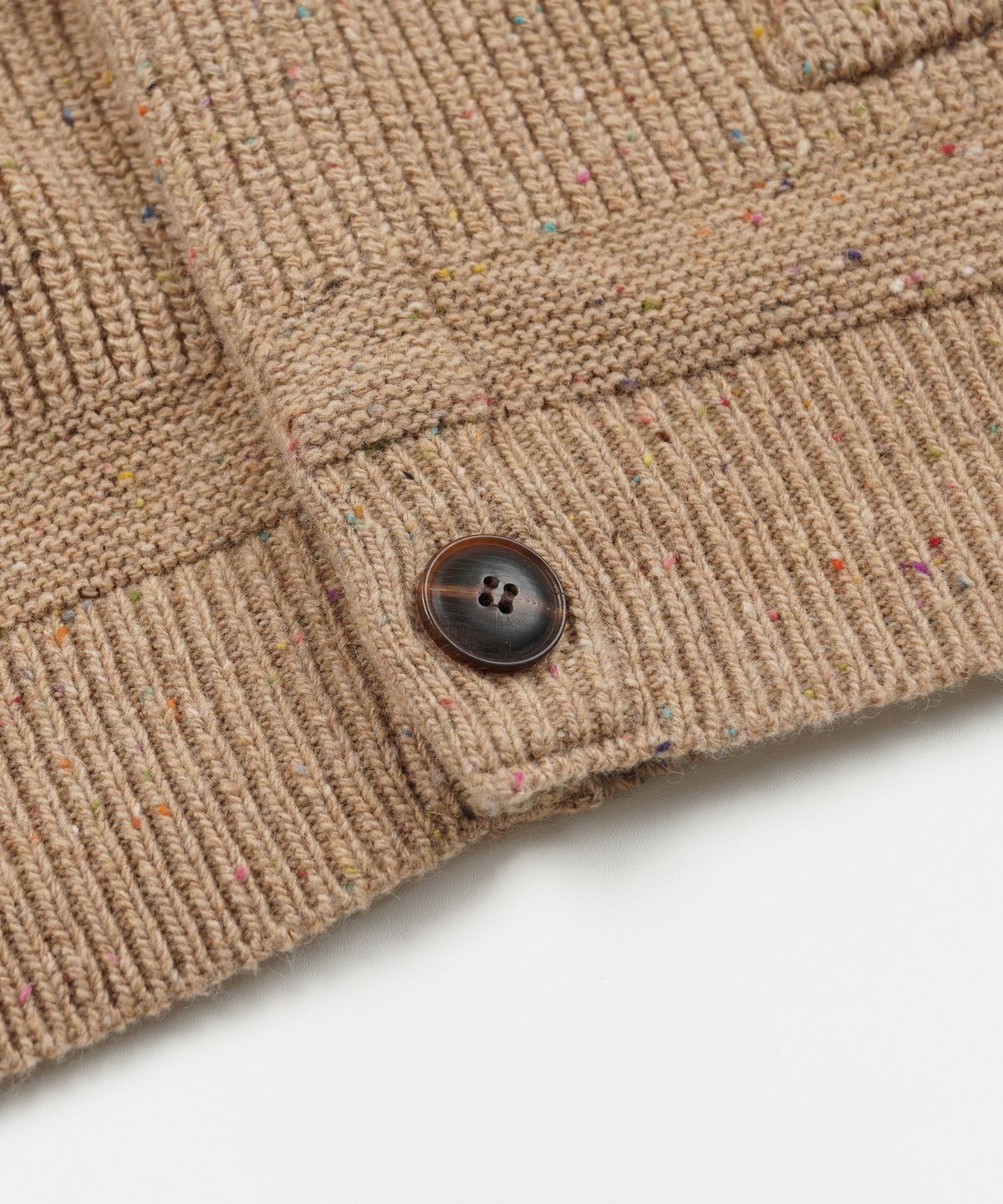 프리즘웍스(FRIZMWORKS) BOCACI WOOL ROUND CARDIGAN _ BEIGE