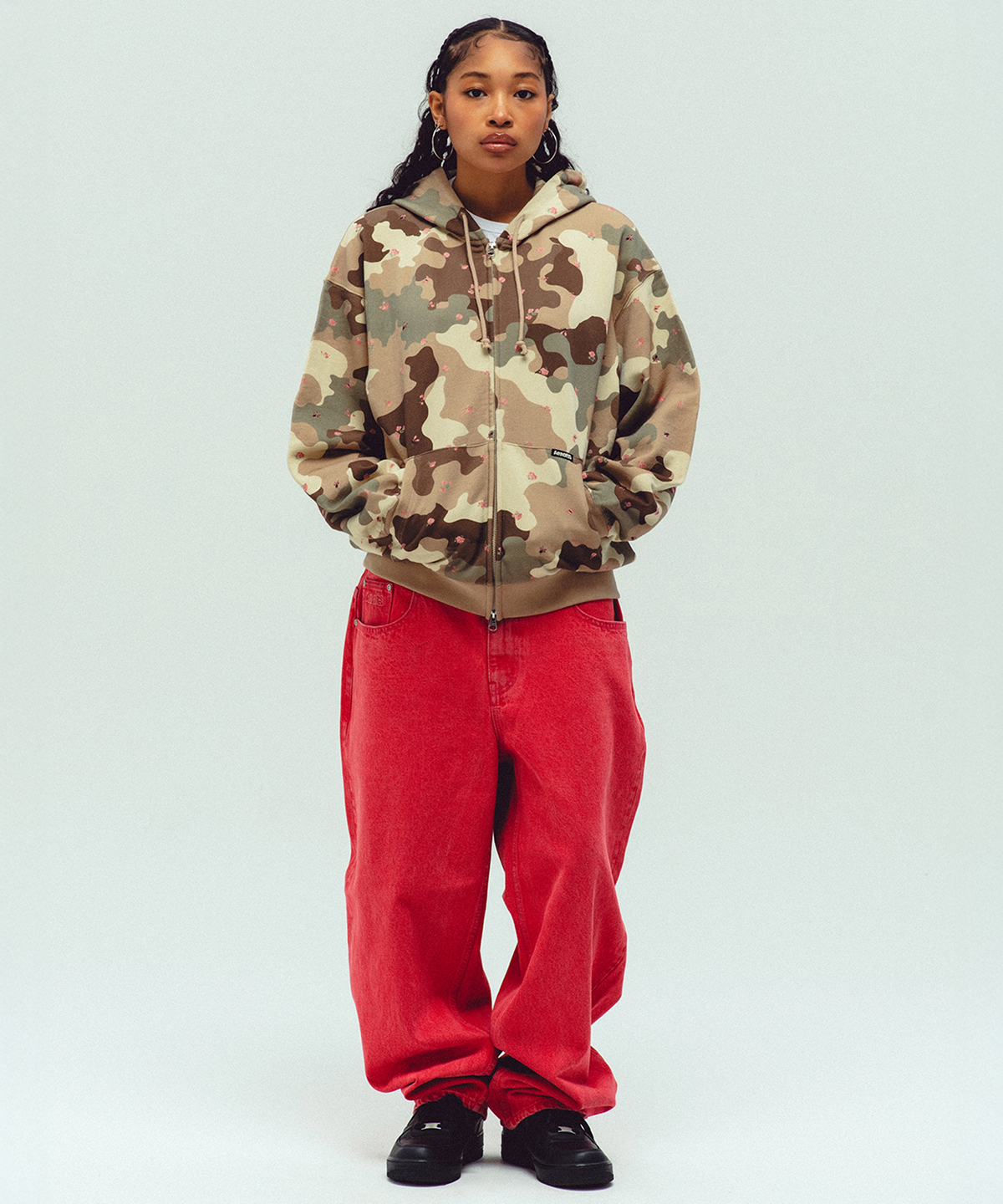 위캔더스(WKNDRS) GRAFFITI BAGGY DENIM PANTS (PINK)