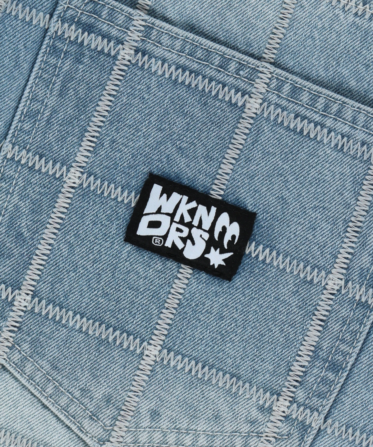 위캔더스(WKNDRS) ZIGZAG STITCHED DENIM PANTS (L.DENIM)