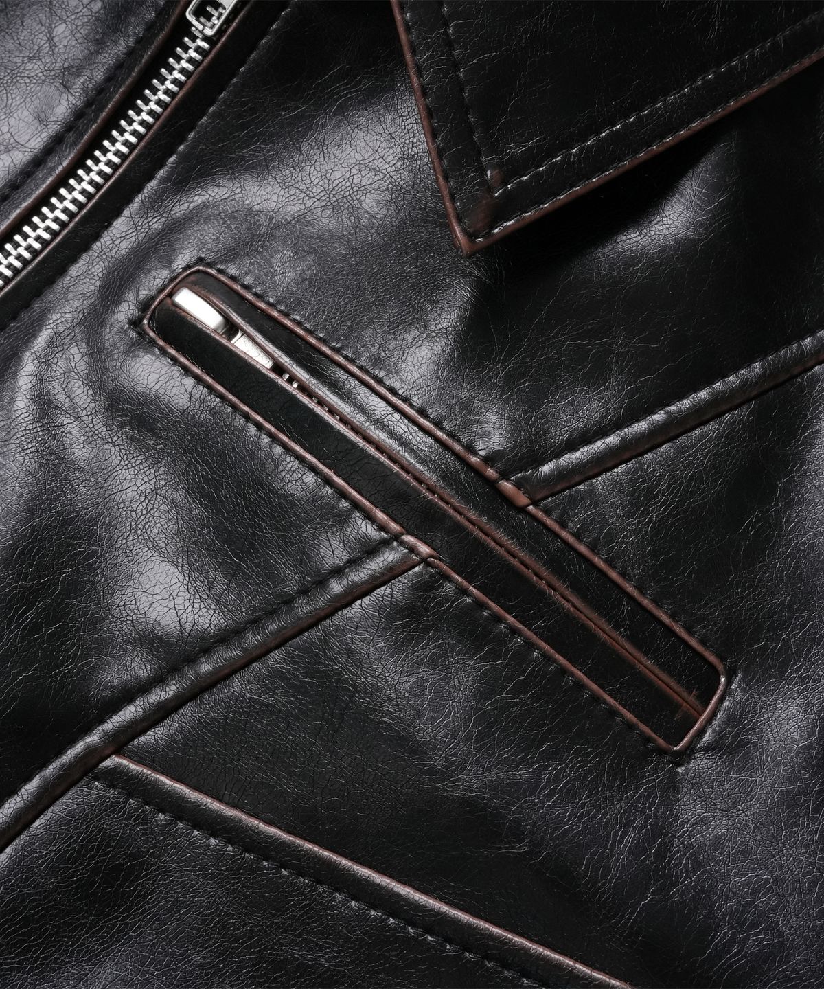 도프셉(DOFFSEPT) Cutline Crop Leather Jacket in Black