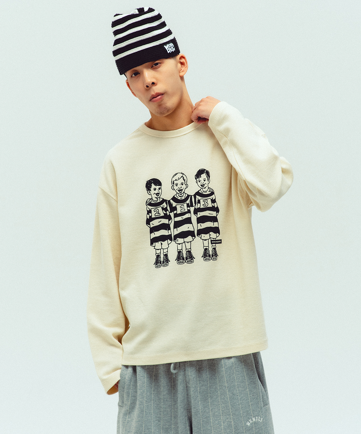 위캔더스(WKNDRS) PRISONERS LS T-SHIRT (IVORY)