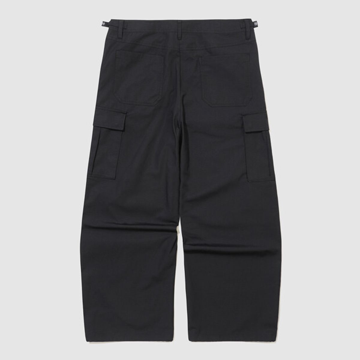 엄브로(UMBRO) 와이드 조거 2WAY 카고 팬츠 블랙 UR121CPT16