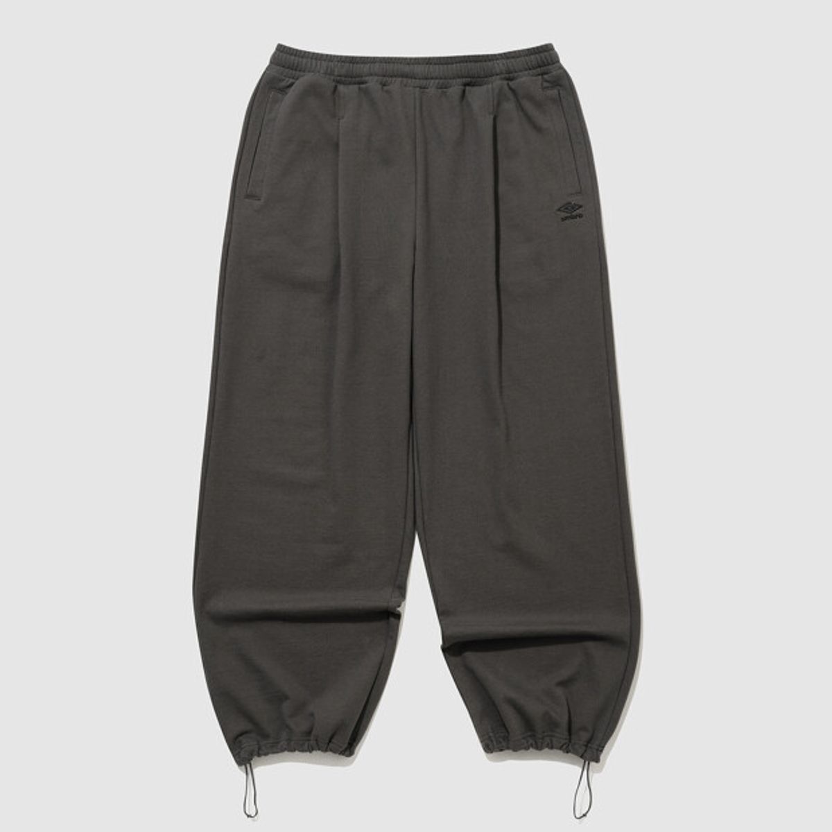 엄브로(UMBRO) U 스포티 니트 와이드 조거 2WAY 팬츠 차콜 UR121CFP15