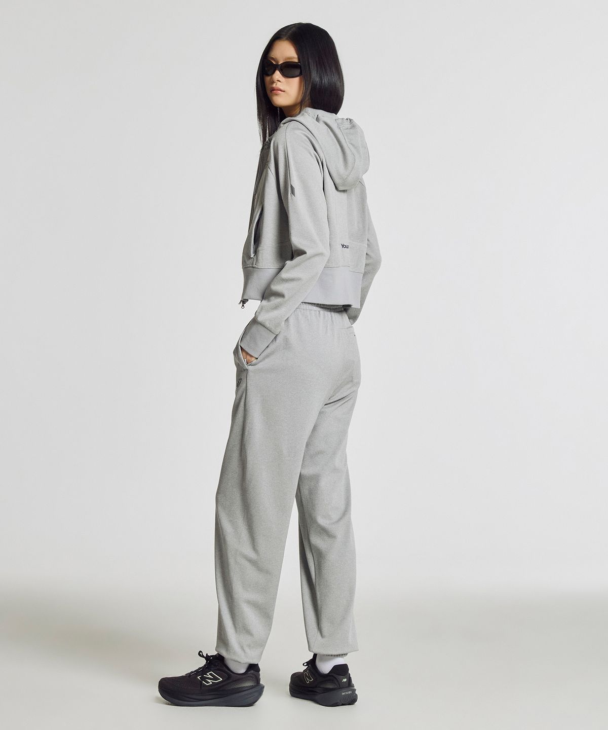 뉴발란스(NEW BALANCE) NBMLG15212 / WOMEN PF 올데이 조거팬츠 (GRAY)