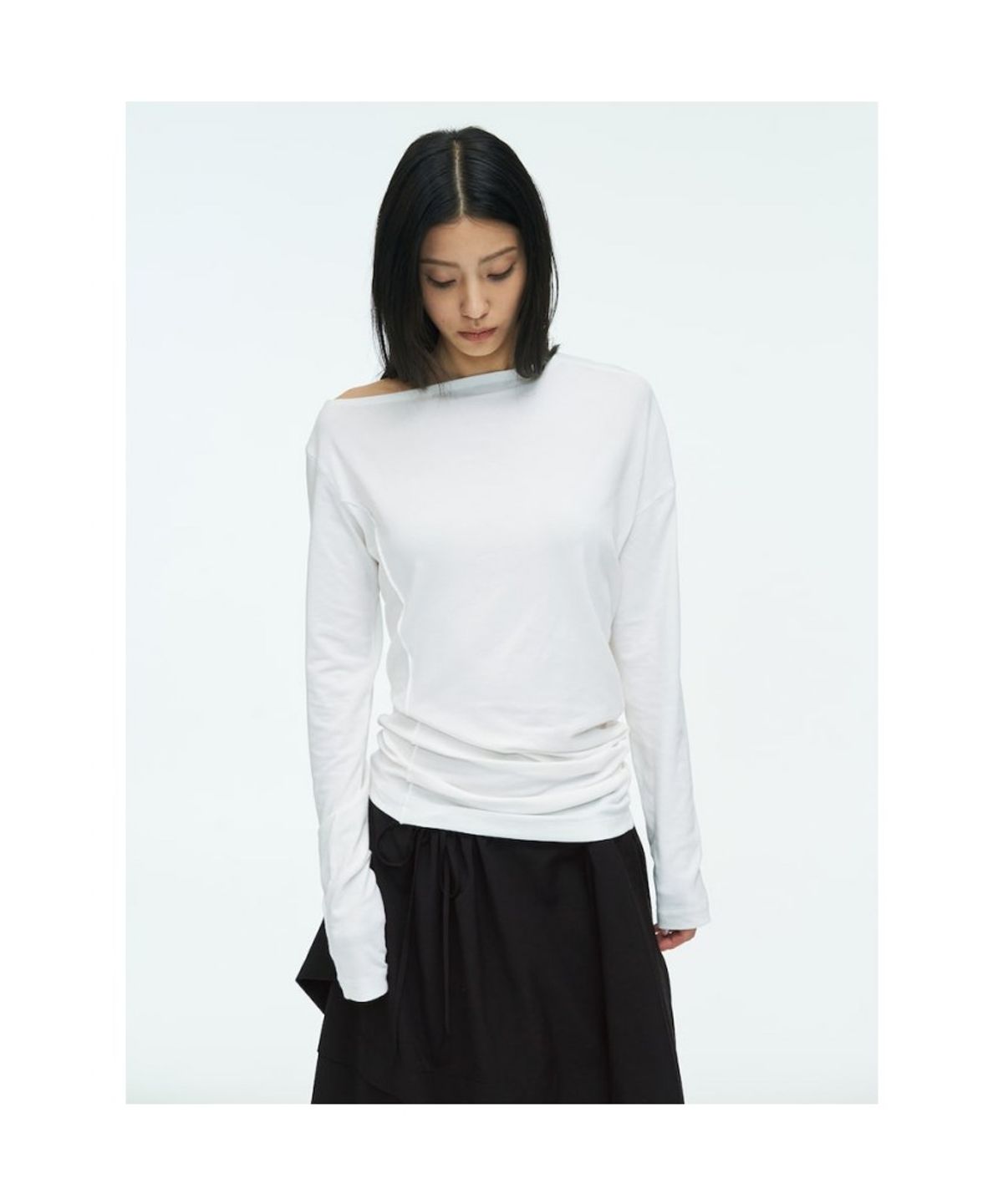 앙개(ANGGAE) Asymmetrical Drape  TShirt  White