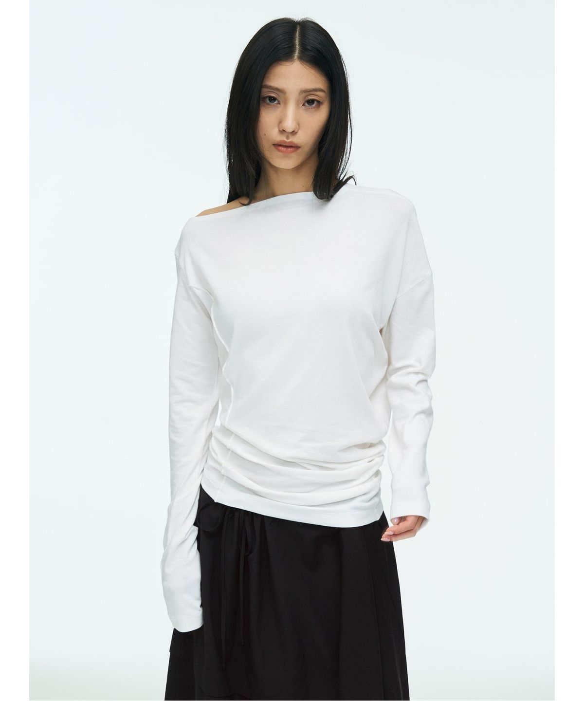 앙개(ANGGAE) Asymmetrical Drape  TShirt  White