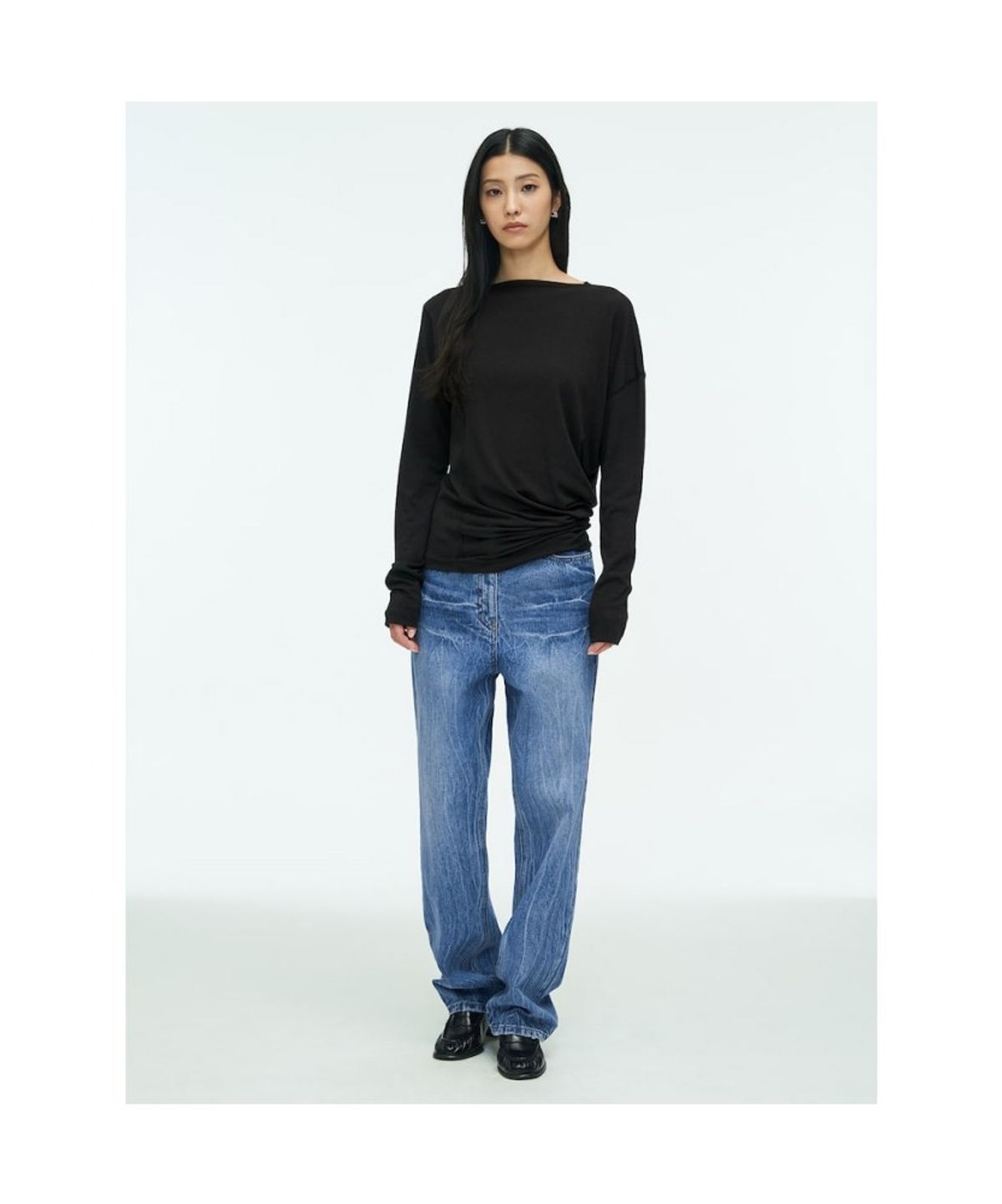 앙개(ANGGAE) Asymmetrical Drape  TShirt  Black