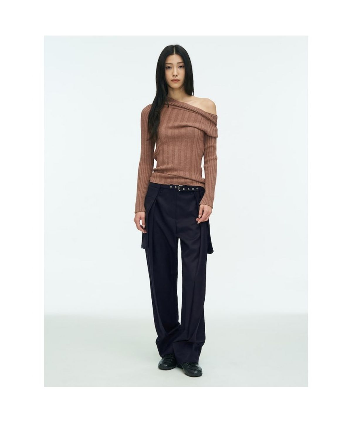 앙개(ANGGAE) Tube Neck Rib Pullover  Brown