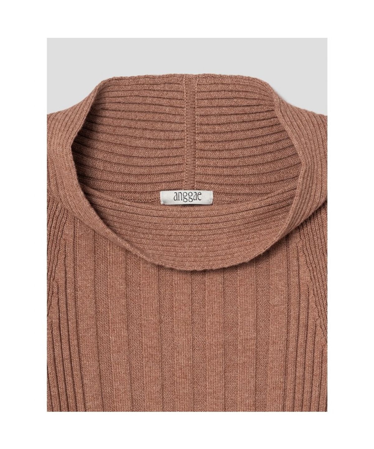 앙개(ANGGAE) Tube Neck Rib Pullover  Brown