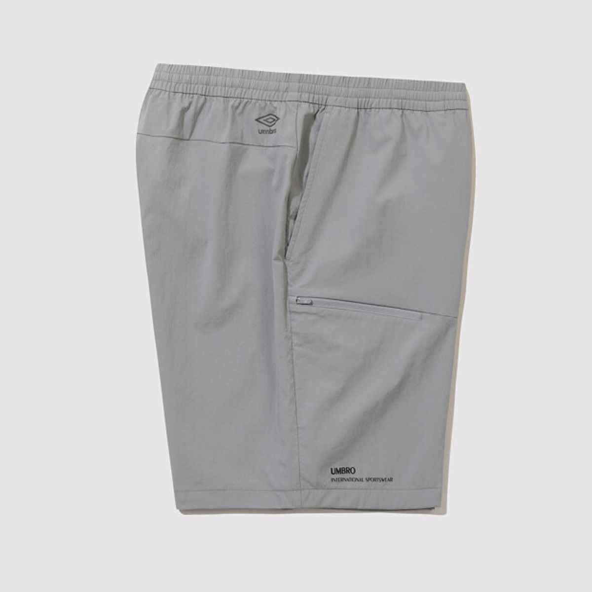 엄브로(UMBRO) 올라운드 벤틸 4.5부 반바지 그레이 UR121SHP29