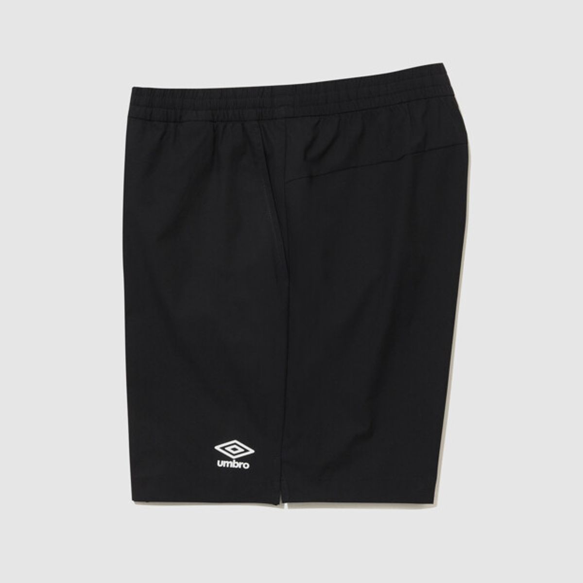 엄브로(UMBRO) 올라운드 경량 스트레치 4부 반바지 블랙 UR121SHP32