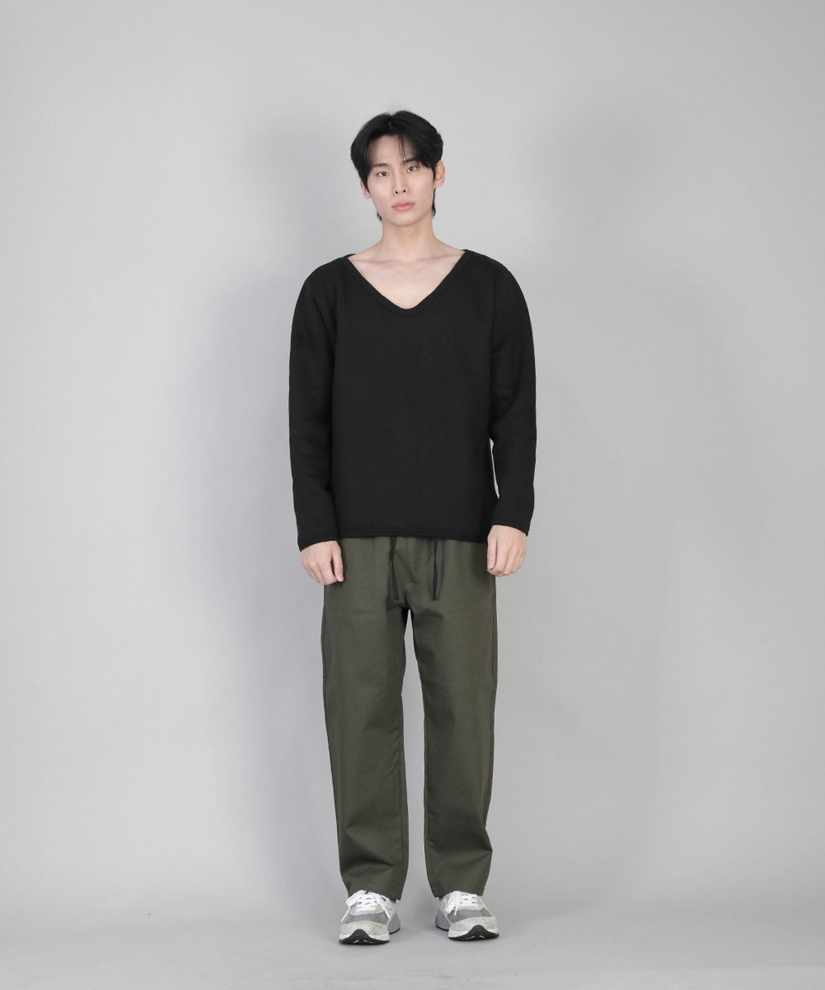 세인트크루(SAINTCREW) 기모 무지 BIG V넥 스웨트셔츠 BIGV-872 블랙
