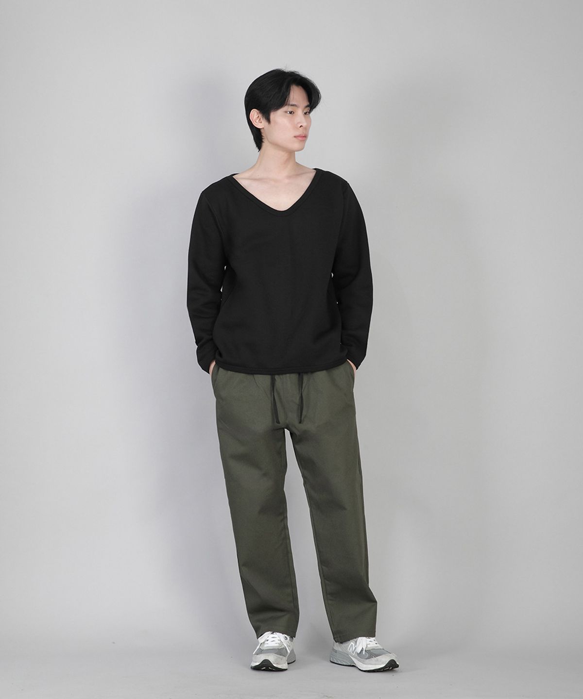 세인트크루(SAINTCREW) 기모 무지 BIG V넥 스웨트셔츠 BIGV-872 블랙