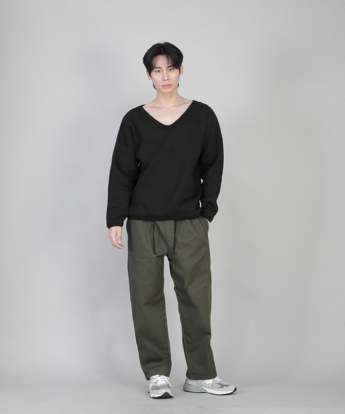세인트크루(SAINTCREW) 기모 무지 BIG V넥 스웨트셔츠 BIGV-872 블랙