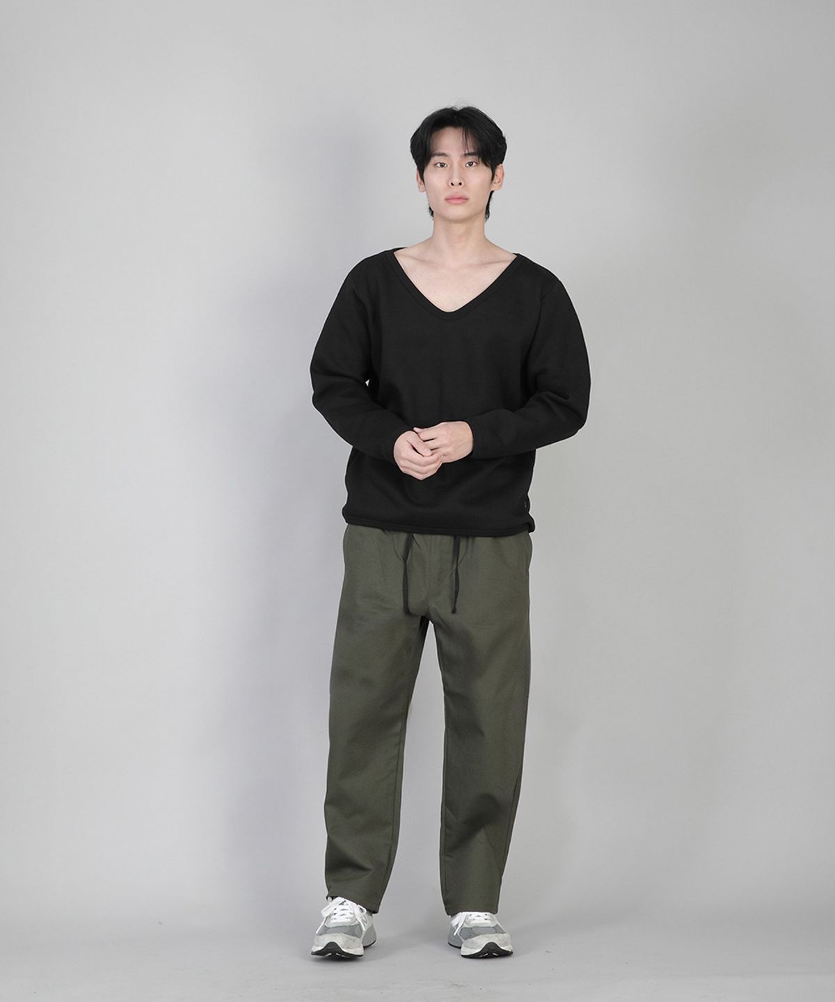 세인트크루(SAINTCREW) 기모 무지 BIG V넥 스웨트셔츠 BIGV-872 블랙