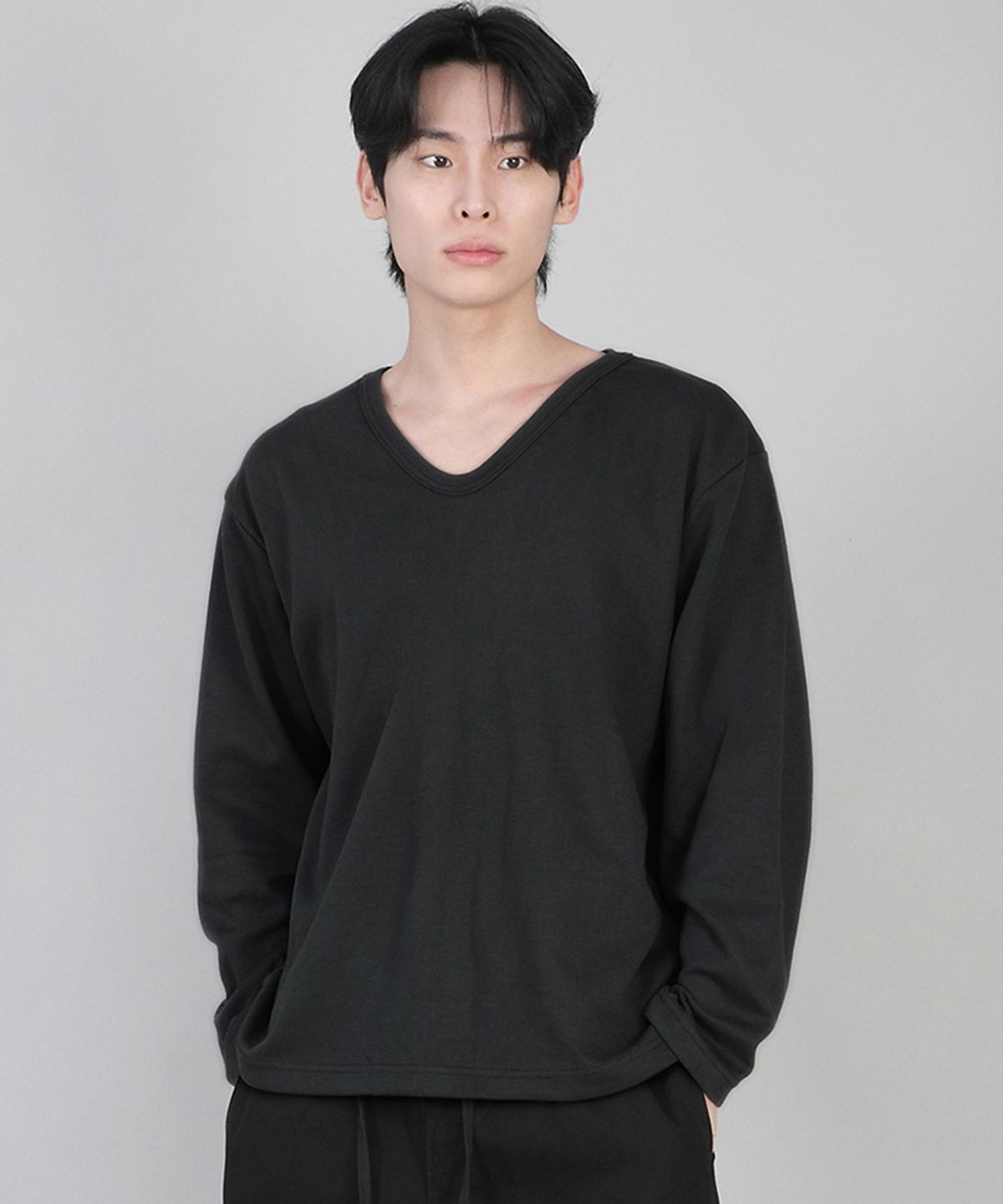 세인트크루(SAINTCREW) 무지 V넥 긴팔티 RVL-877 블랙