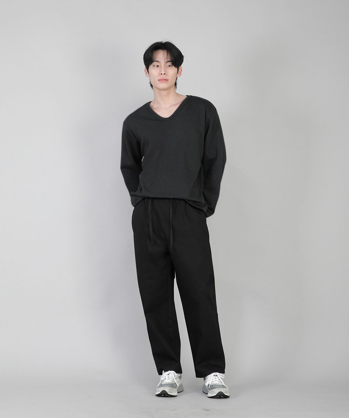 세인트크루(SAINTCREW) 무지 V넥 긴팔티 RVL-877 블랙