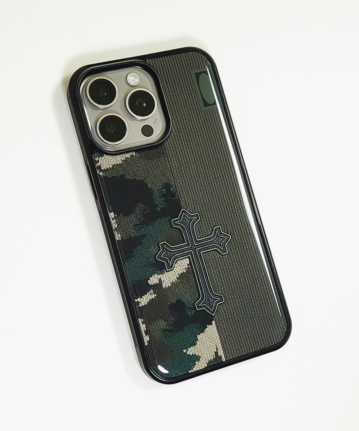 메모리즈바운더리(MEMORIESBOUNDARY) AETERNA Boundary Ritual Cross Knit Case Sacred Moss (BK_Epoxy/MagSafe Glass)